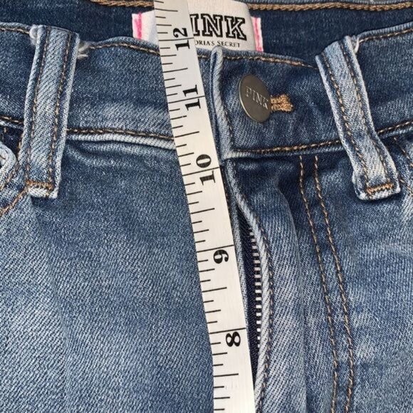 Victorias Secret Pink Distressed High-Waisted Denim Shorts Size 6 - Picture 8 of 9